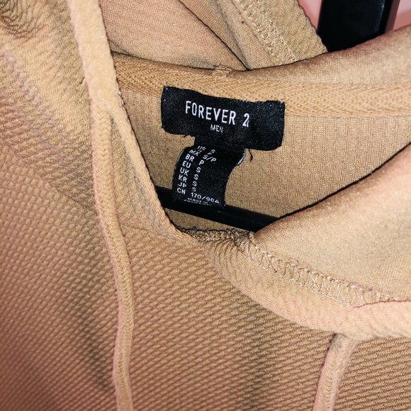 GOOD CONDITION BEIGE TOP - Picture 5 of 5